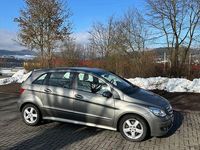 Gebraucht Mercedes B200 140 PS (102 kW) 2005 Grau Van / Kleinbus