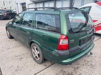 Gebraucht Opel Vectra 101 PS (74 kW) 1997 Grün Kombi