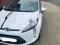 Gebraucht Ford Fiesta 60 PS (44 kW) 2009 Weiß Kleinwagen