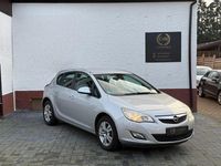 Gebraucht Opel Astra 140 PS (102 kW) 2010 Silber Limousine