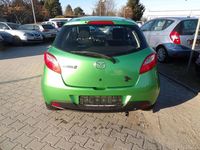 Gebraucht Mazda 2 Inclusive 75 PS (55 kW) 2010 Grün Kleinwagen