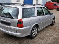 Gebraucht Opel Vectra 115 PS (84 kW) 2000 Silber Kombi