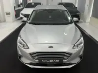 Brugt Ford Focus Cool & Connect 120 HK (88 kW) 2021 Sølv Sedan