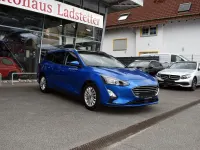Gebraucht Ford Focus Titanium 120 PS (88 kW) 2020 Blau Kombi