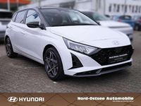 Gebraucht Hyundai i20 Prime 101 PS (74 kW) 2026 Atlas white/ phantom black Limousine