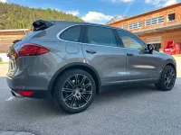 Gebraucht Porsche Cayenne Turbo 500 PS (367 kW) 2012 Grau SUV