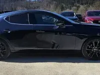 Neu Mazda 3 Homura-Line 186 PS (136 kW) 2025 Blau Kleinwagen