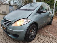 Gebraucht Mercedes A170 116 PS (85 kW) 2004 Blau Limousine