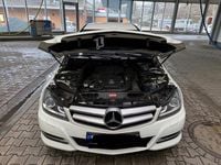 Gebraucht Mercedes C180 156 PS (114 kW) 2011 Weiß Coupé