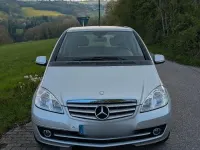 Gebraucht Mercedes A180 Elegance 116 PS (85 kW) 2010 Silber Van / Kleinbus
