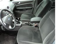 Gebraucht Ford Focus Ghia 146 PS (107 kW) 2005 Grau metallic Limousine