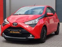 Gebraucht Toyota Aygo Connect Style 72 PS (52 kW) 2018 Rot Kleinwagen