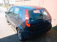 Używany Ford Fiesta 83 KM (61 kW) 2006 Niebieski Hatchback