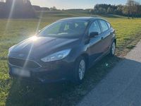Gebraucht Ford Focus 85 PS (62 kW) 2018 Blau Limousine