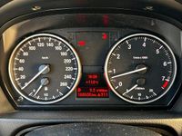 Gebraucht BMW 320 170 PS (125 kW) 2011 Grün Kombi