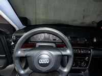 Second-hand Audi A4 164 CP (120 kW) 1997 Gri Berlinǎ
