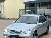Gebraucht Mercedes C220 150 PS (110 kW) 2006 Silber Limousine