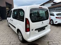 Gebraucht Peugeot Partner Tepee 110 PS (80 kW) 2016 Weiß Van / Kleinbus