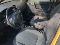 Gebraucht Opel Astra Elegance 101 PS (74 kW) 2001 Gelb Limousine