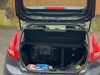 Gebraucht Ford Fiesta Trend 82 PS (60 kW) 2011 Grau Kleinwagen