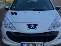 Gebraucht Peugeot 206 60 PS (44 kW) 2010 Weiß Limousine