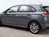 Gebraucht Hyundai i30 Passion 120 PS (88 kW) 2018 Micron grey Limousine