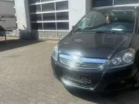 Gebraucht Opel Zafira Family 125 PS (91 kW) 2011 Schwarz Van / Kleinbus