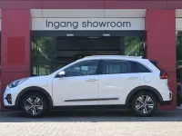 Gebraucht Kia Niro 141 PS (103 kW) 2021 Weiß SUV