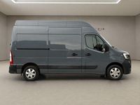 Gebraucht Renault Master Komfort 404 PS (297 kW) 2022 Grau Van / Kleinbus
