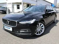 Gebraucht Volvo V90 Momentum 197 PS (144 kW) 2022 Onyx black Kombi