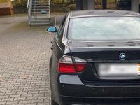 Gebraucht BMW 318 129 PS (94 kW) 2006 Schwarz Limousine