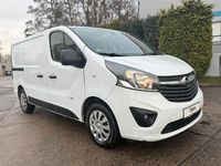 Gebraucht Opel Vivaro 120 PS (88 kW) 2016 Weiß Van / Kleinbus