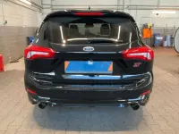 Używany Ford Focus ST 280 KM (205 kW) 2022 Czarny Sedan/Limuzyna