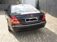 Gebraucht Mercedes 200 Elegance 222 PS (163 kW) 2004 Schwarz metallic Limousine