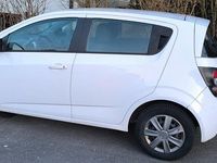 Gebraucht Chevrolet Aveo 86 PS (63 kW) 2013 Weiß Kleinwagen