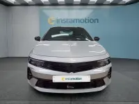 Gebraucht Opel Astra 131 PS (96 kW) 2025 Grau Limousine