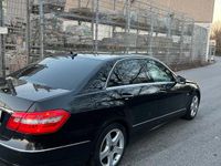 Gebraucht Mercedes E220 170 PS (125 kW) 2011 Schwarz Limousine