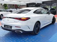 Gebraucht Mercedes CLE300 AMG 258 PS (189 kW) 2024 Manufaktur lack manufaktur opalithweiß bright Coupé
