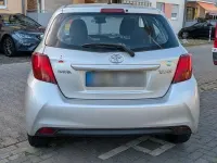 Gebraucht Toyota Yaris 69 PS (50 kW) 2016 Silber Kleinwagen