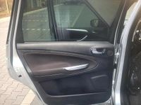 Gebraucht Ford S-MAX Titanium 140 PS (102 kW) 2014 Grau Van / Kleinbus