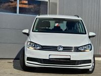Gebraucht VW Touran 150 PS (110 kW) 2017 Weiß Van / Kleinbus