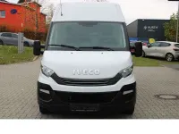 Second-hand Iveco Daily 156 CP (114 kW) 2017 Alb Monovolum