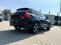 Gebraucht Volvo XC60 R-Design 398 PS (292 kW) 2022 Onyx black / metallic SUV