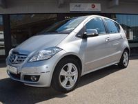 Usata Mercedes A200 136 CV (100 kW) 2011 Argento Berlina