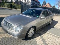 Second-hand Mercedes E320 225 CP (165 kW) 2002 Gri Berlinǎ