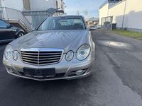 Gebraucht Mercedes E220 Avantgarde 170 PS (125 kW) 2007 Gold Limousine