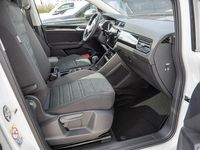 Gebraucht VW Touran Highline 150 PS (110 kW) 2025 Weiß Van / Kleinbus