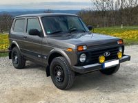 gebraucht Lada niva 4x4, EZ 2018, AHK, SH-gepfl., TÜV neu