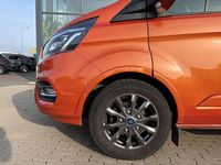 Gebraucht Ford Tourneo Titanium X 185 PS (136 kW) 2021 Orange Van / Kleinbus