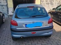 Gebraucht Peugeot 206 60 PS (44 kW) 2001 Grau Coupé